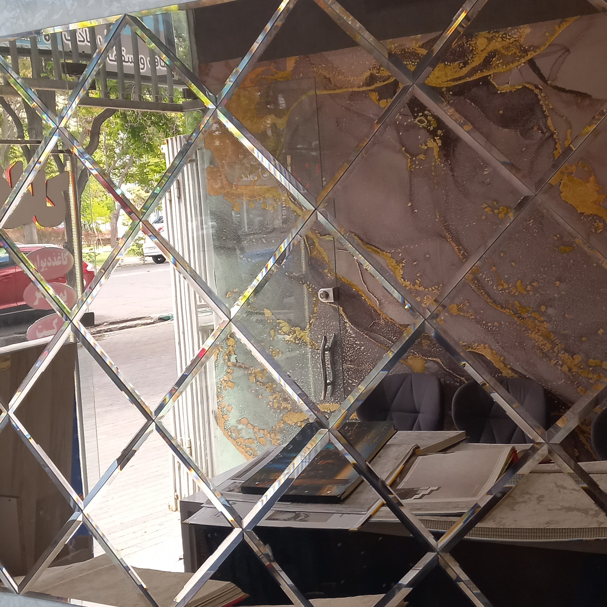 آینه های دکوراتیو 4میل با چسب مخصوص.مناسب پذیرایی اتاق ستون و غیره