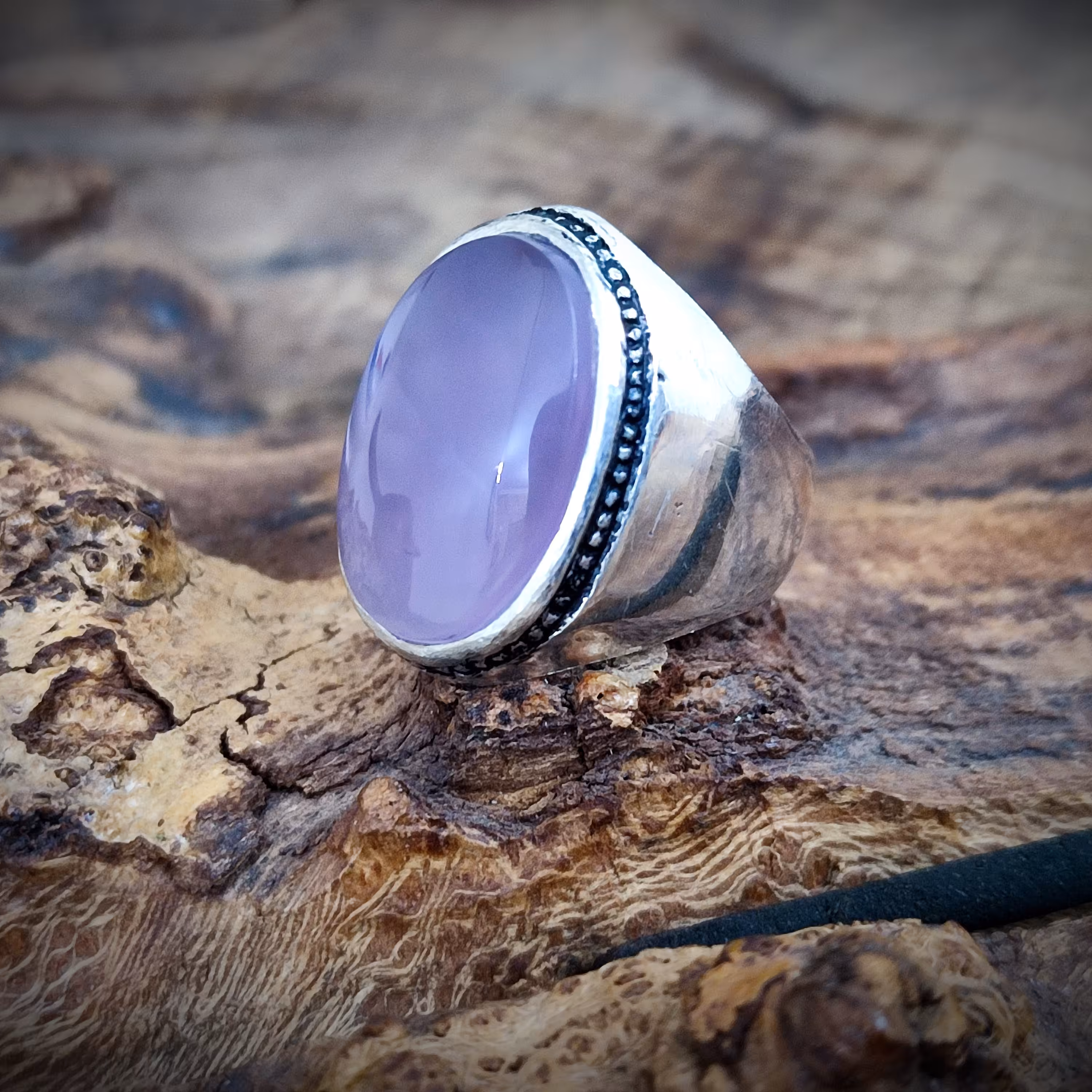 انگشتر نقره مردانه با نگین عقیق سوسنی یمن کد 1028