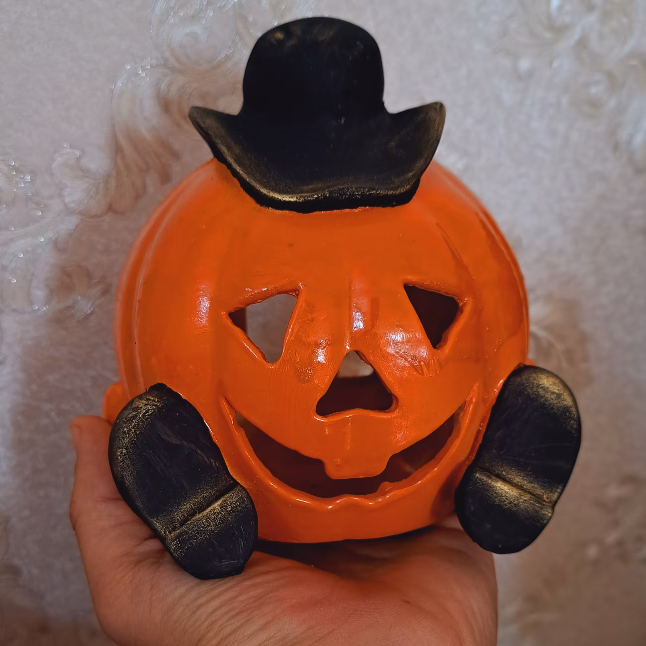 مجسمه کدو دکوری جدید جاشمعی کدو دکوری  کدو رزینی جاشمعی کدو هالوین کدو تنبل جاشمعی هالوین  کدو پلی استر  دکور  یلدایی