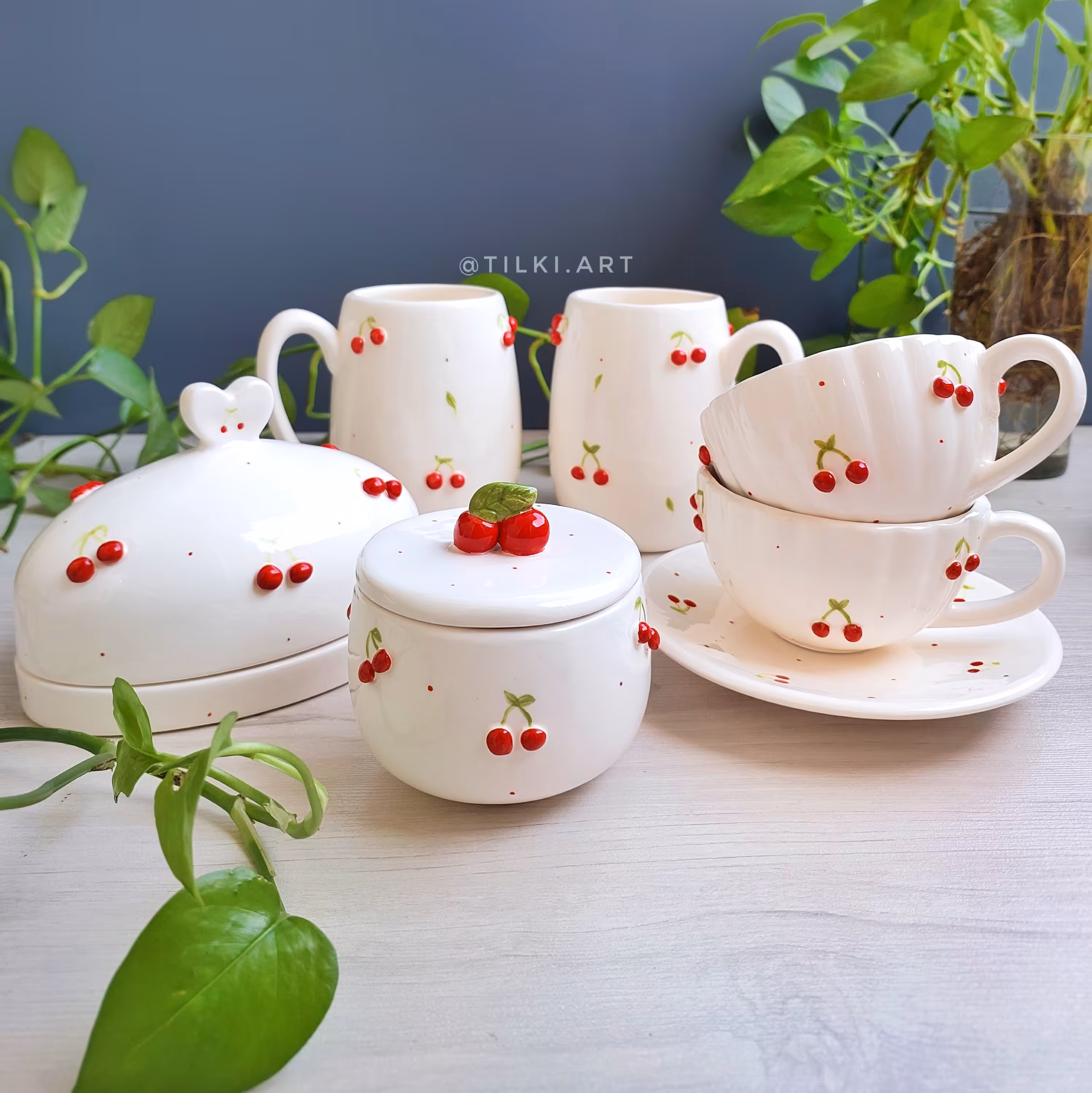 ست صبحانه خوری دستساز آلبالویی 