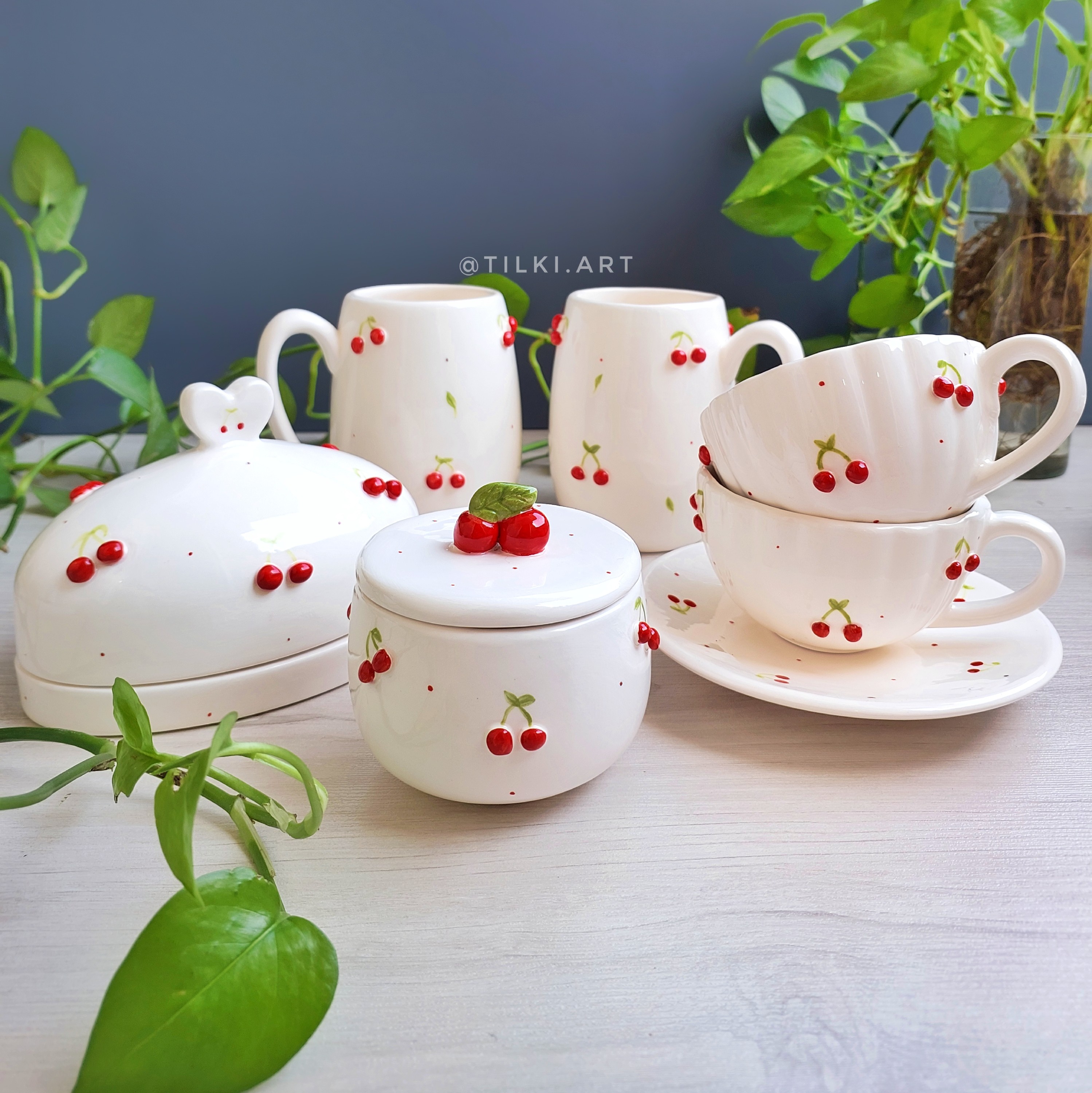 ست صبحانه خوری دستساز آلبالویی