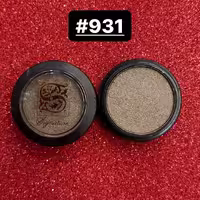 سایه چشم سیگنیچر (Signature) شماره 931 حجم 3 گرم

