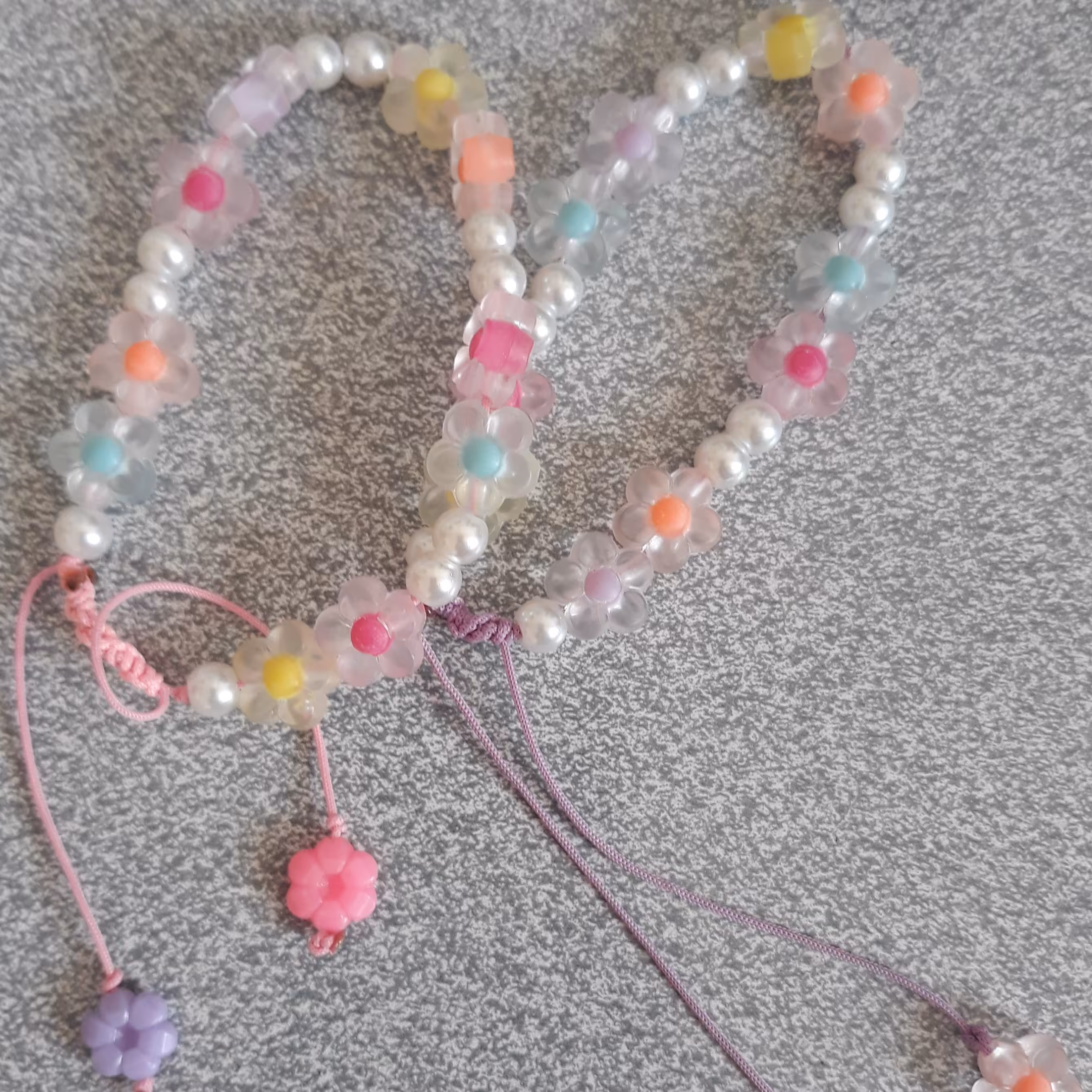 دستبند کشویی گل و مروارید هانیا