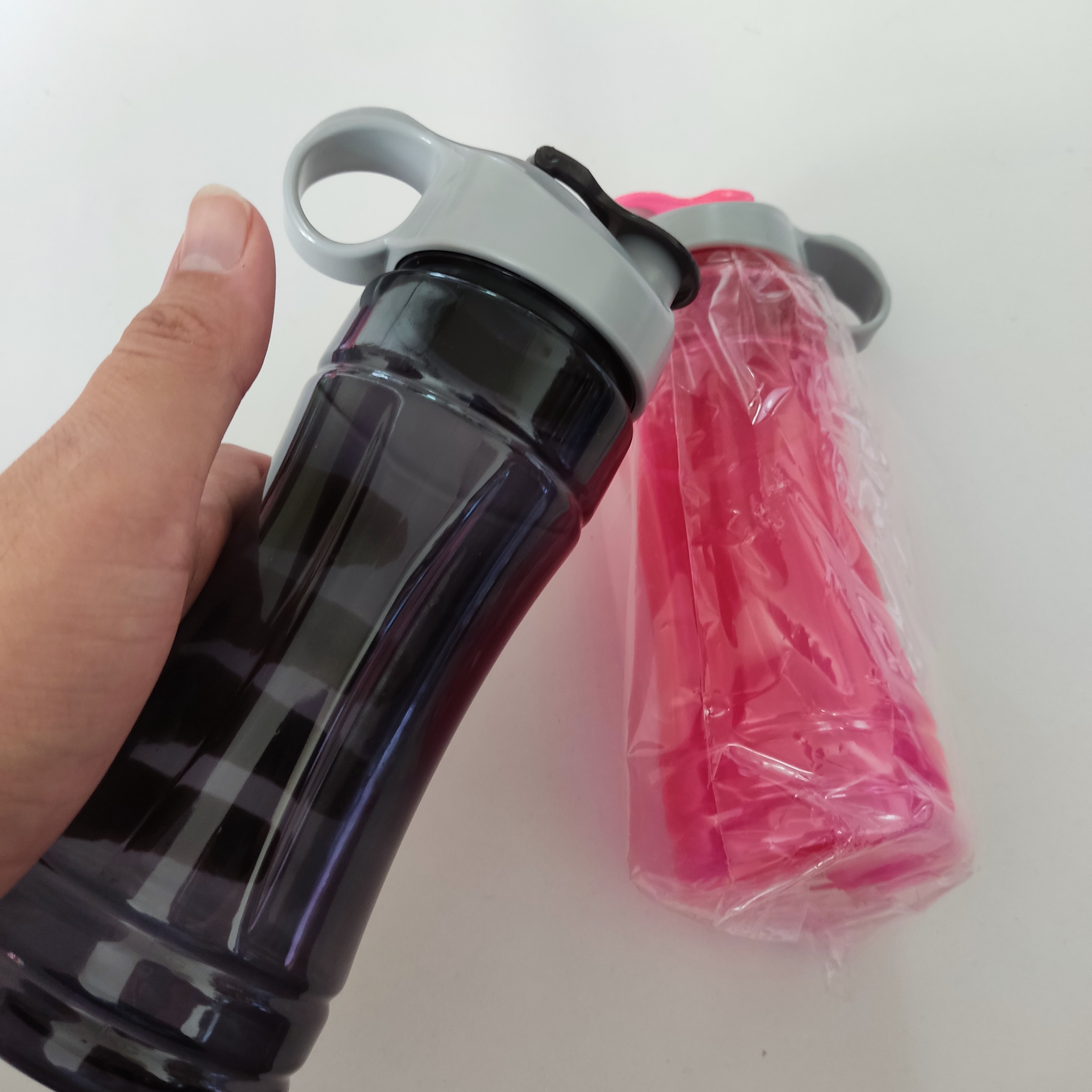 قمقمه شکیر پلاستیکی ضخیم و شفاف درجه یک مناسب دانش آموزان و باشگاه
