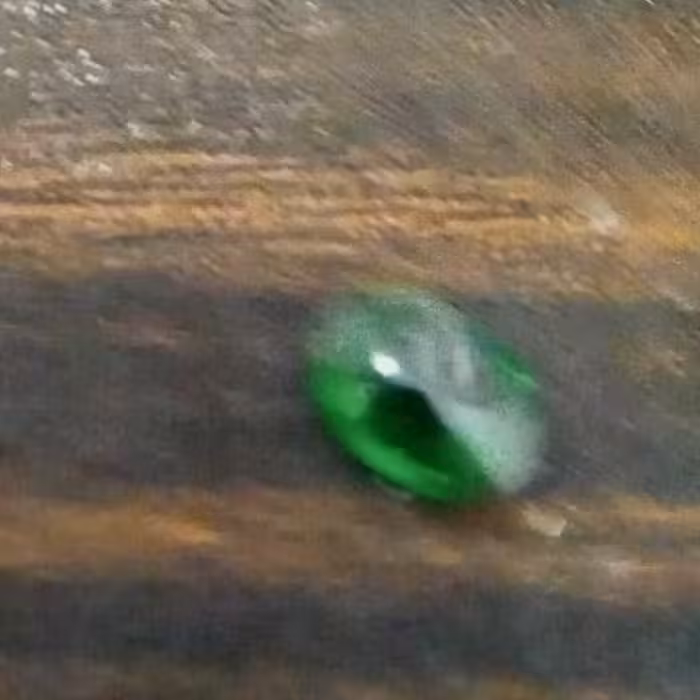 نگین سنتتیک