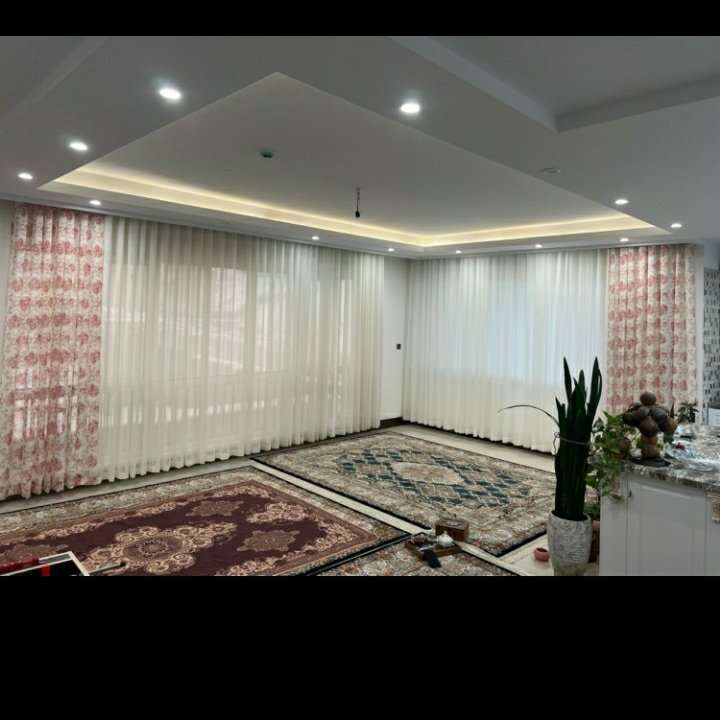 حریر مناسب پذیرایی مدل دوخت پانج شده در ابعاد دلخواه شما با دو تا پنل حریر زیبا