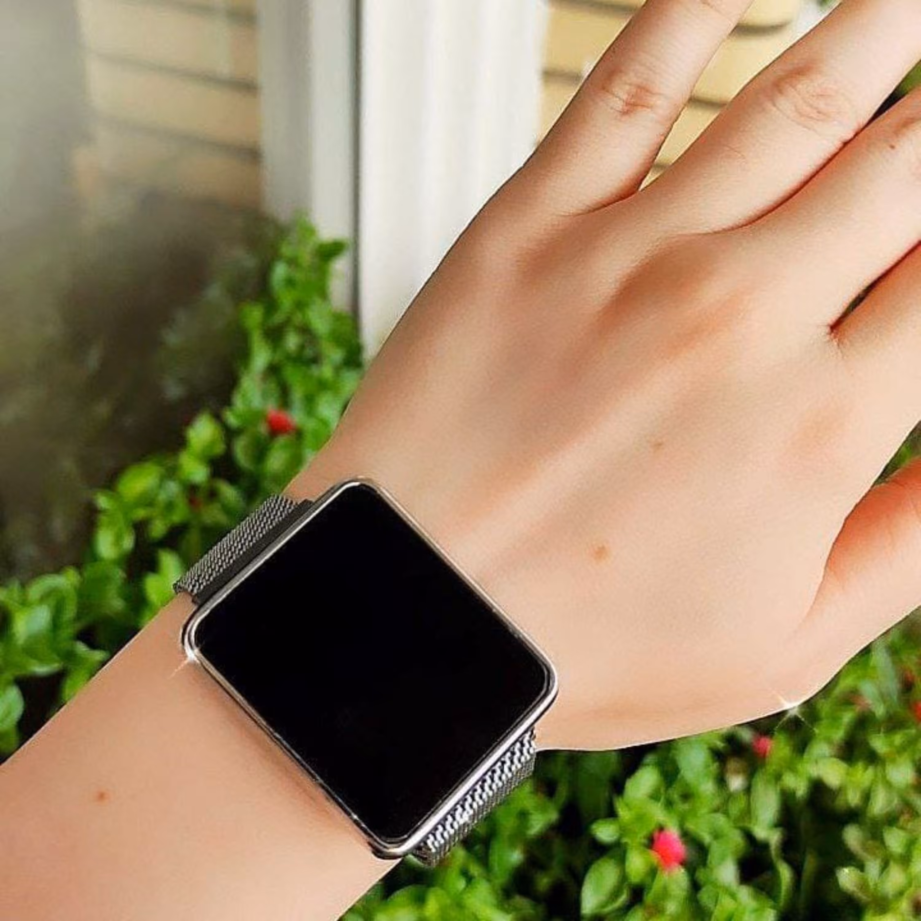 ساعت لمسی اپل واچ بند حصیری قفل مگنتی تقویم دار(رنگ نقره ای) کد1003به همراه جعبه