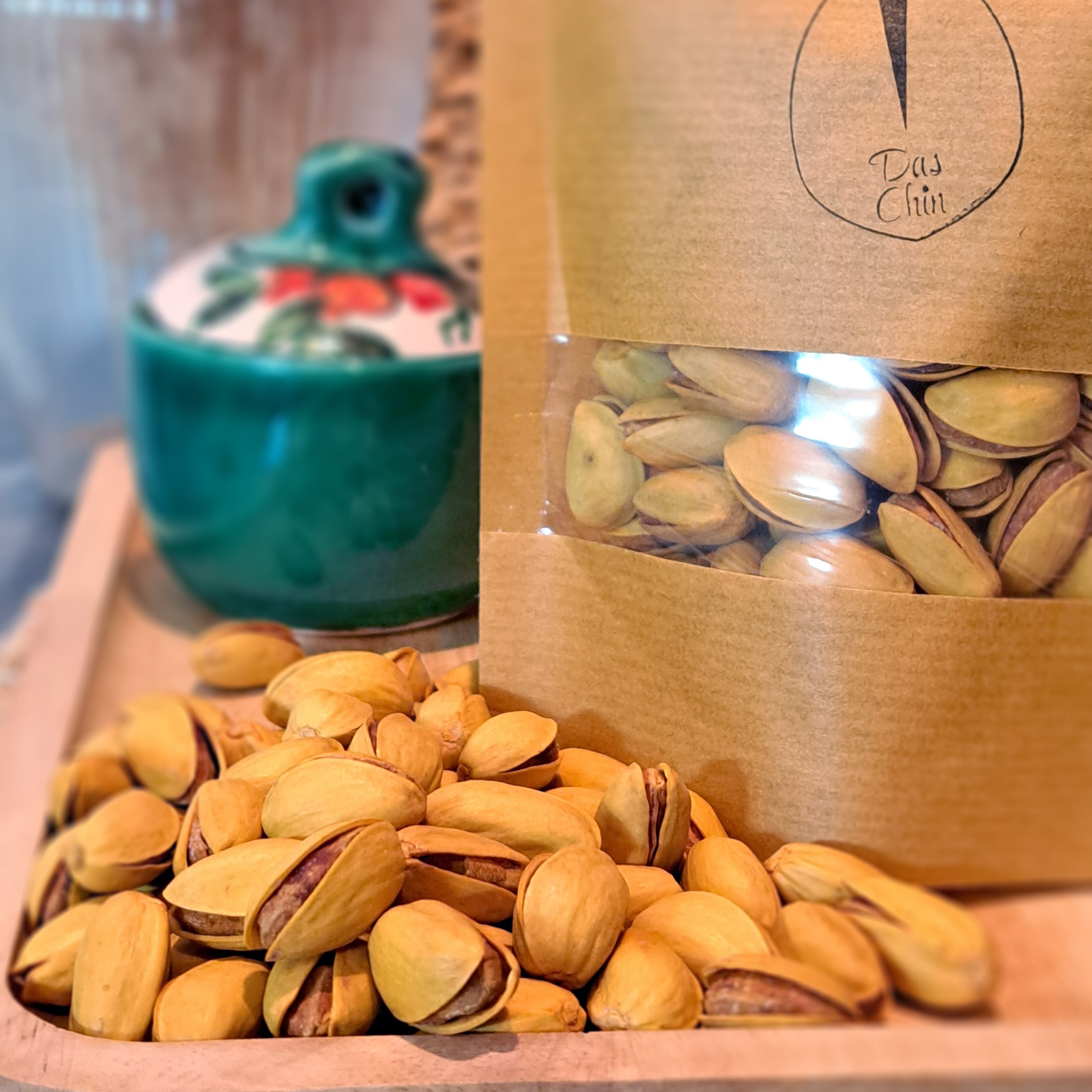 پسته زعفرانی اکبری اعلا (1000گرم)