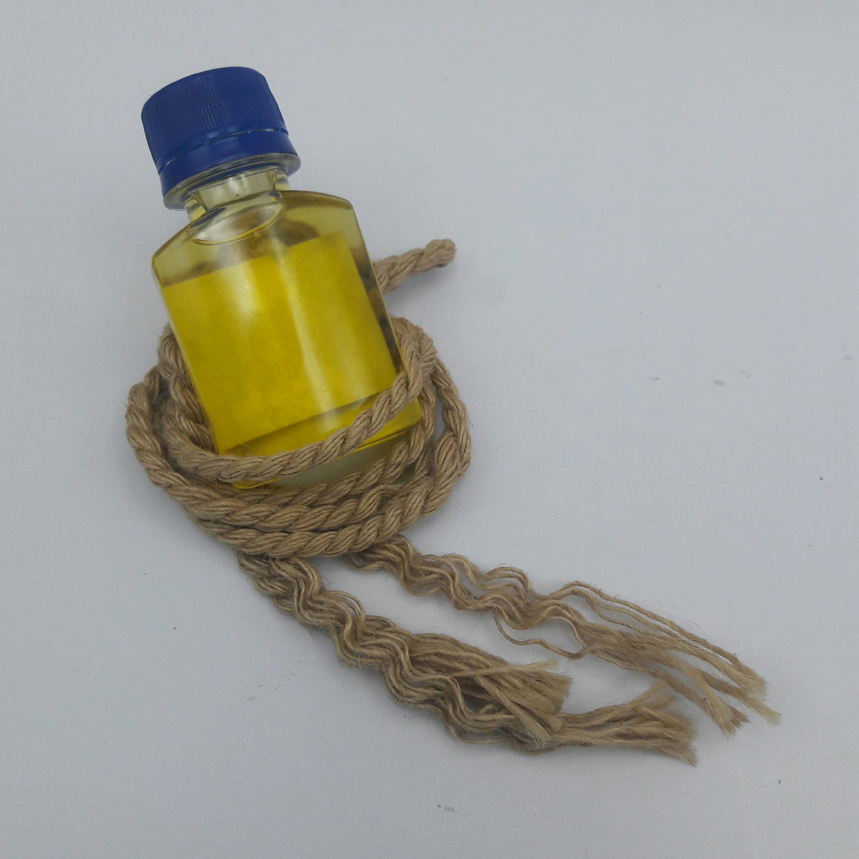 روغن بادام تلخ 70 گرمی