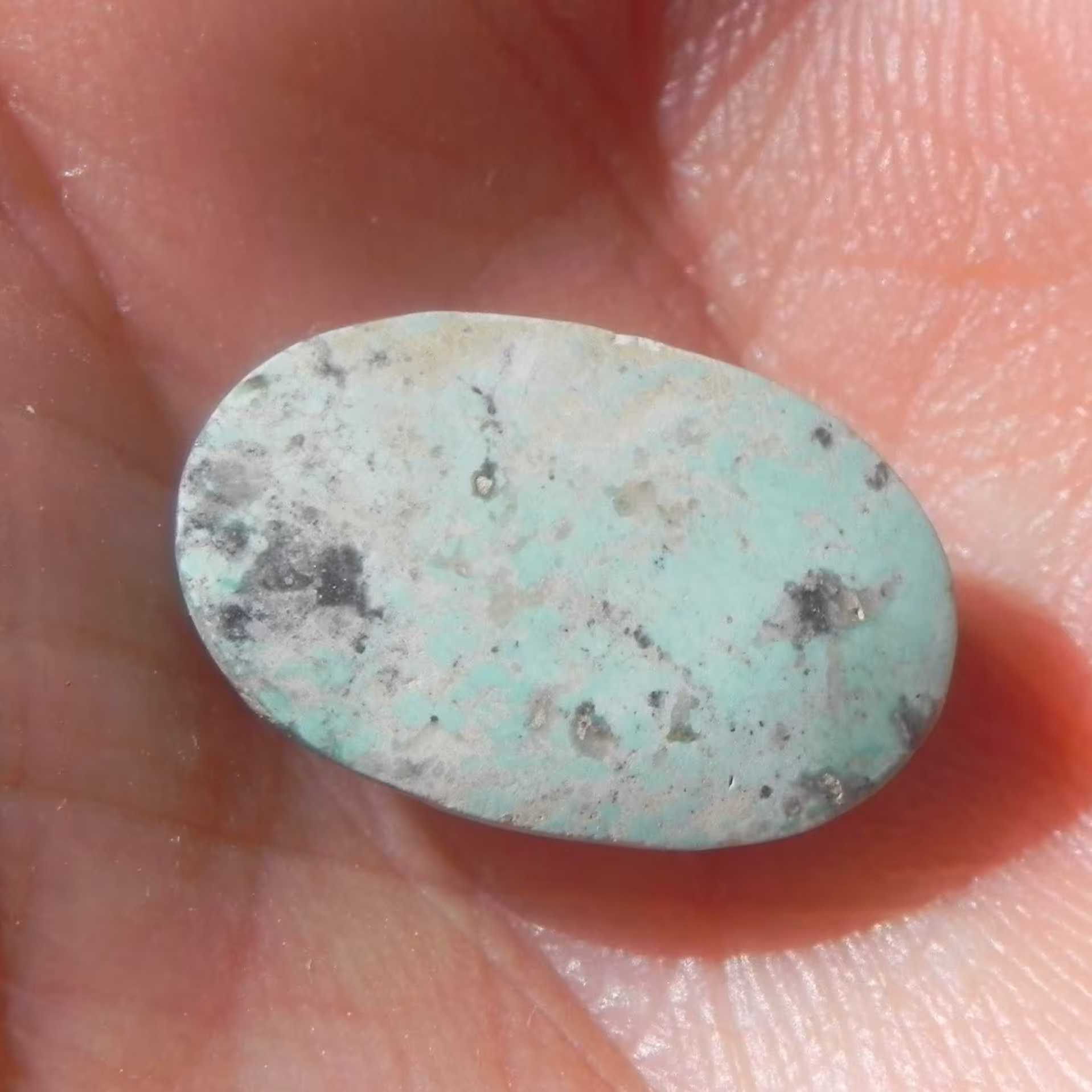 نگین فیروزه نیشابوری اصل معدنی تراش دامله مناسب انگشتری کد11