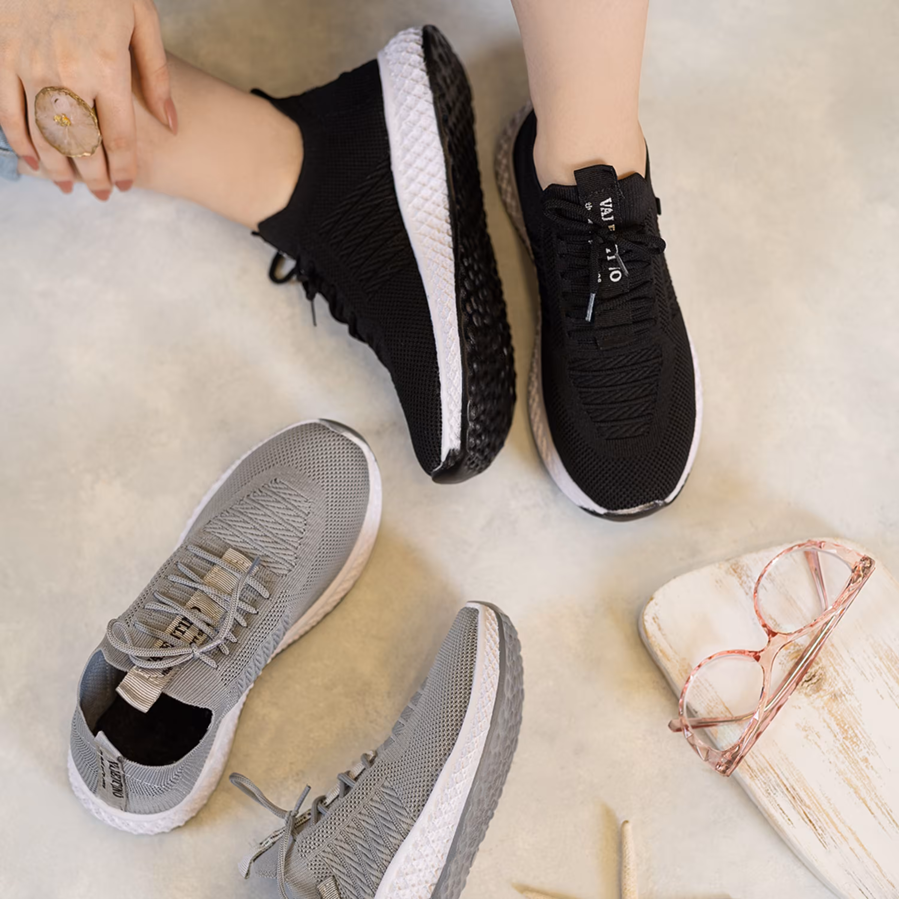 کتونی ولنتینو کد 7075115