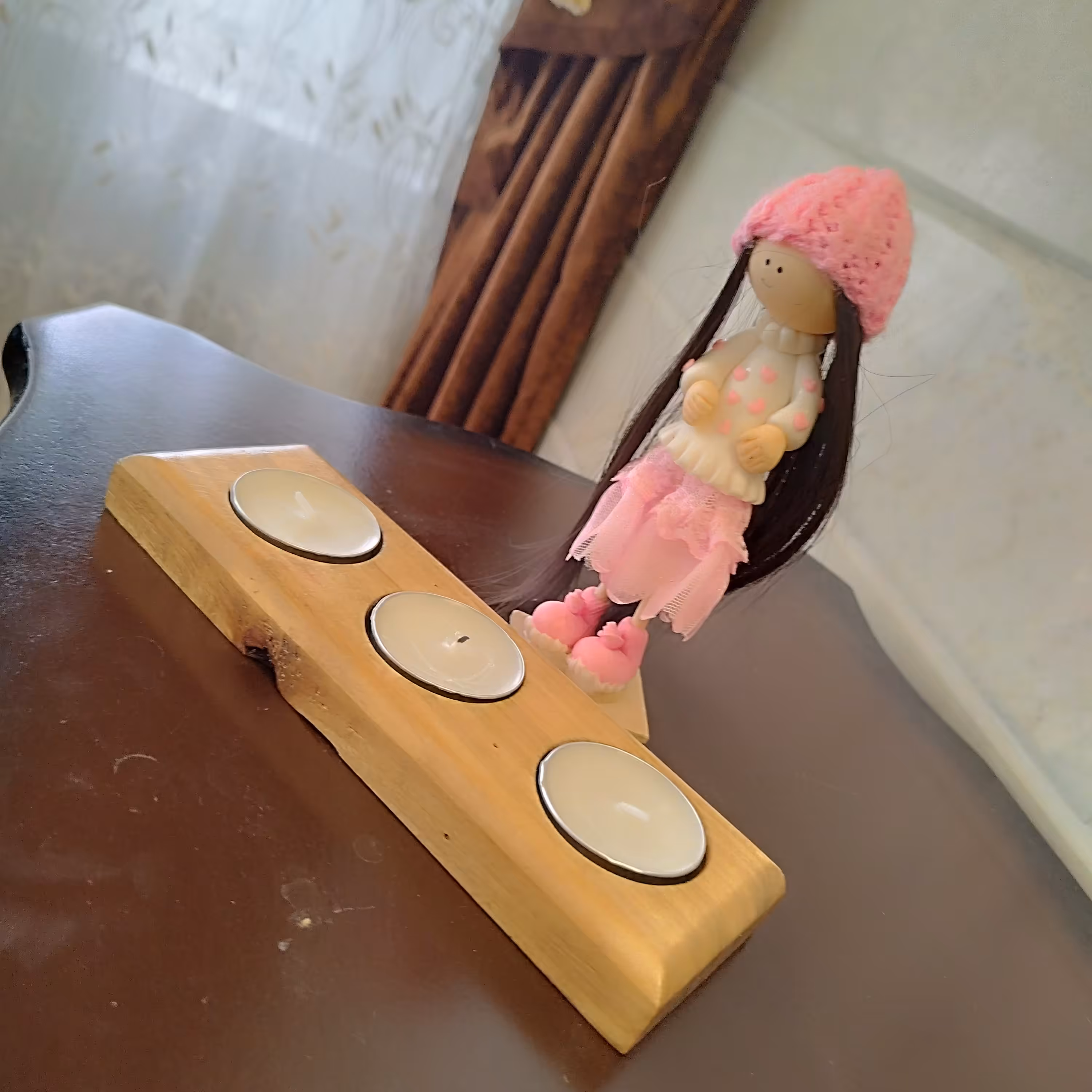 جا شمعی چوبی