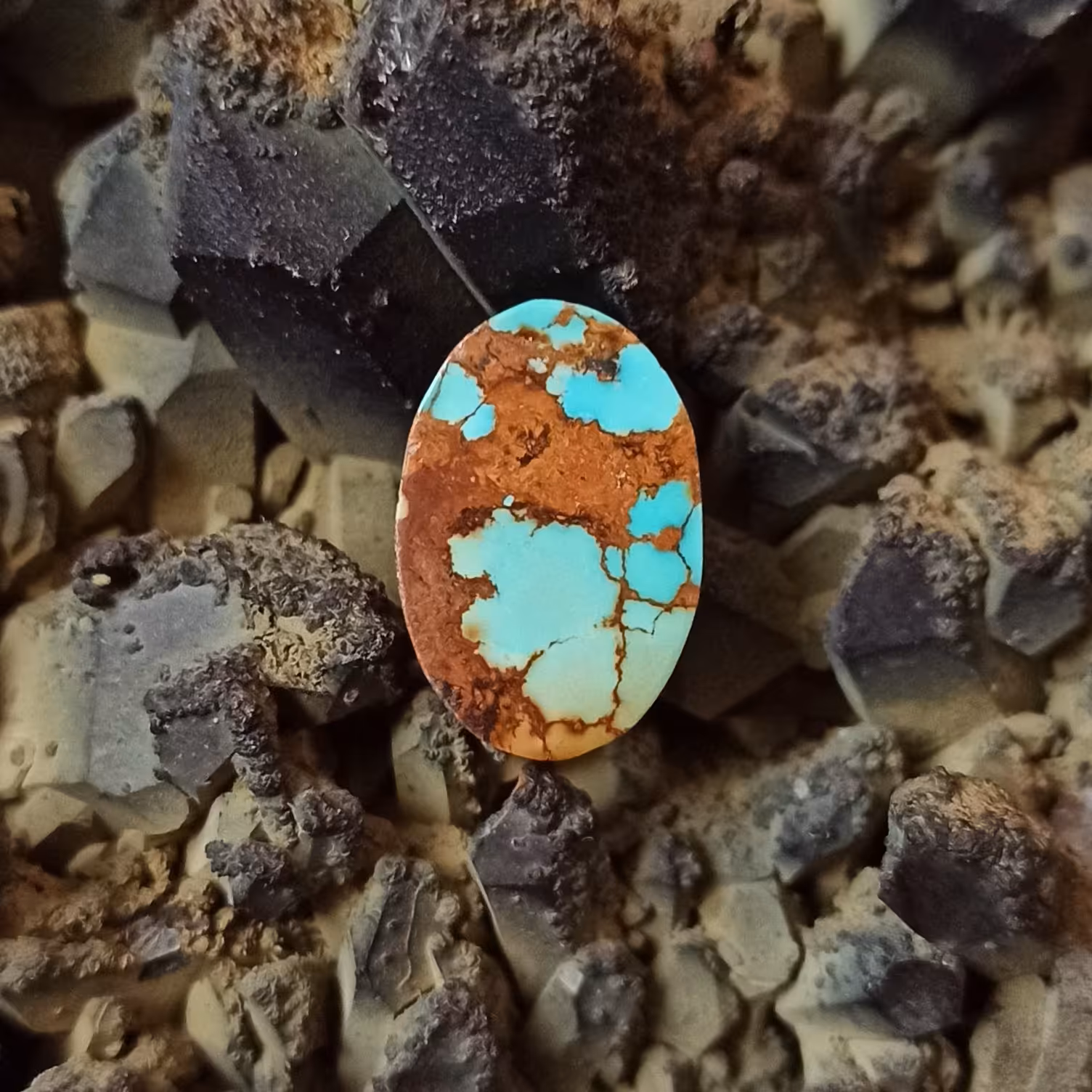 نگین فیروزه نیشابوری آبی مغزدار طبیعی احیا نشده F20