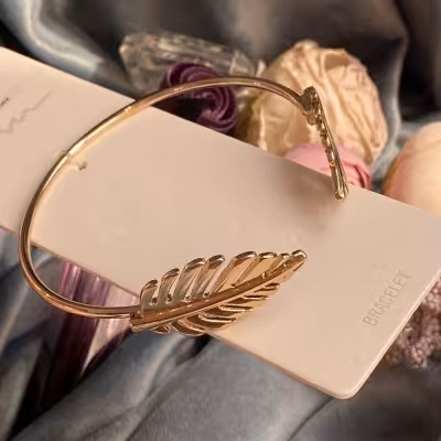 دستبند زنانه شیک دستبند دخترانه جدیدزیورآلات زنانه مناسب کادو روز مادر