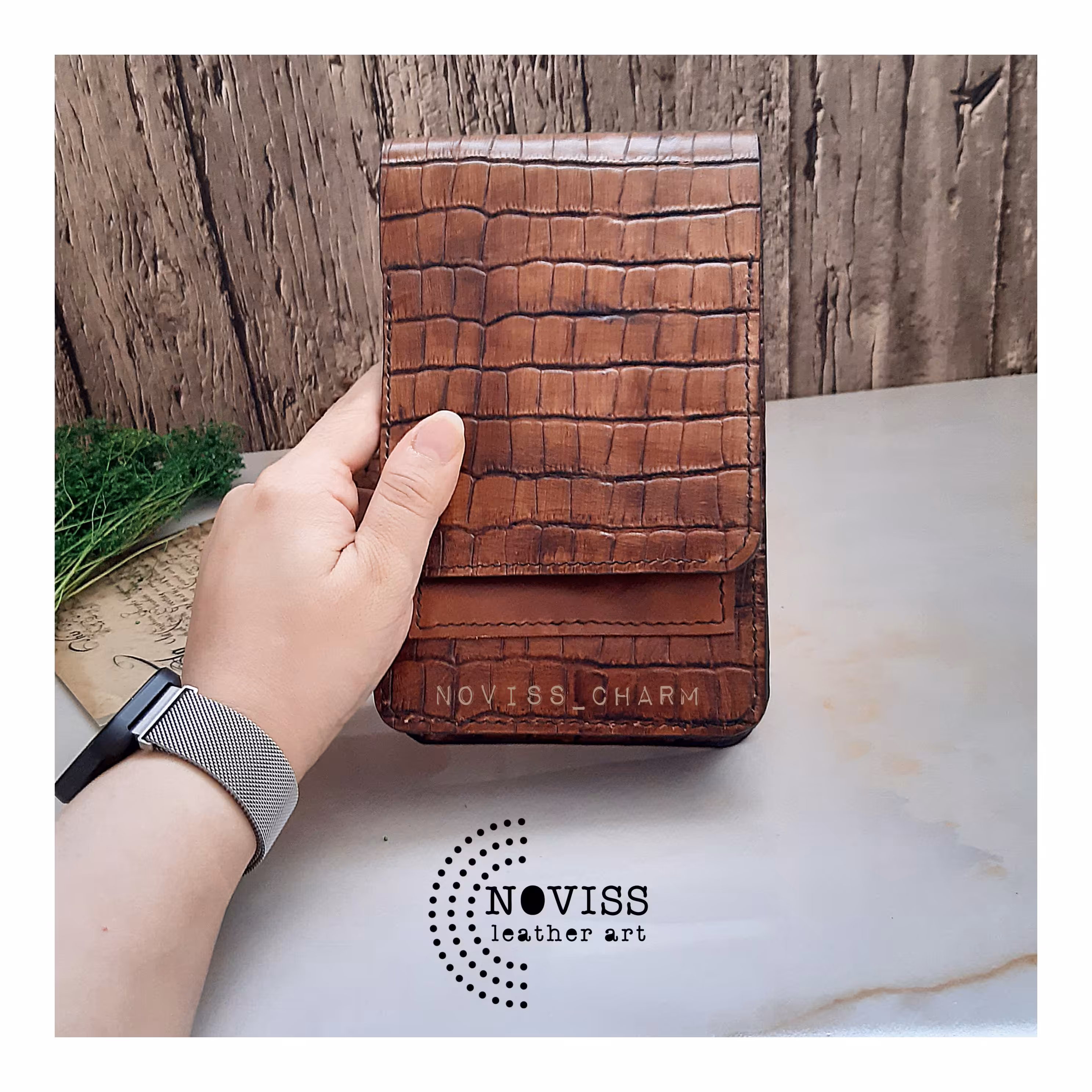 کیف کمری و دوشی چرم طبیعی دست‌دوز