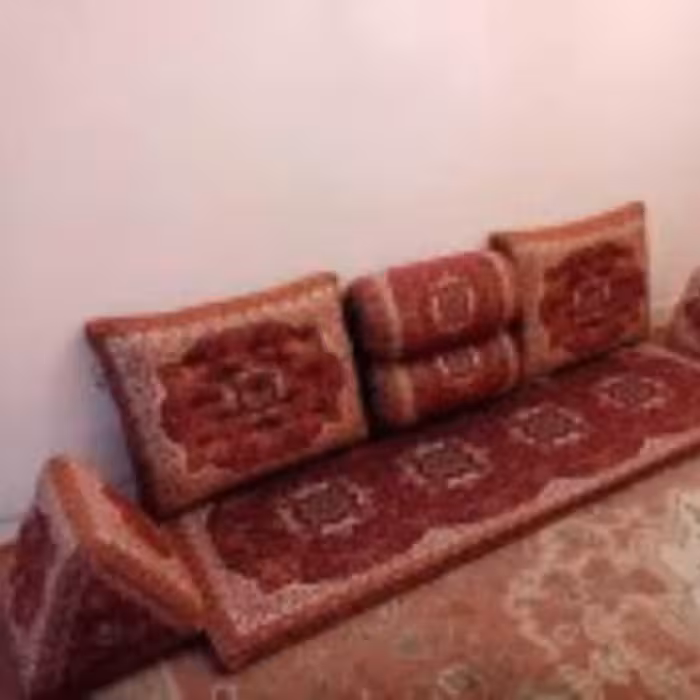 پشتی شاه نشین 7 تکه ترمه رنگ قرمز کد 1