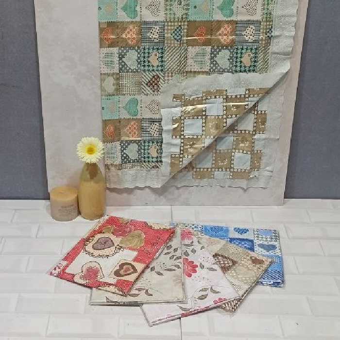 سفره 4 نفره دورو در شش طرح و رنگ متنوع و متفاوت جنس پلاستیک نرم قابل شستشو