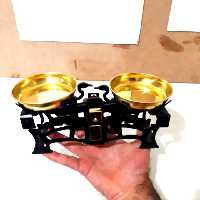 ترازو فولادی کوچک ودقیق کلکسیونی تمام فولادی با کفه های برنجی بسیار زیبا وخاص