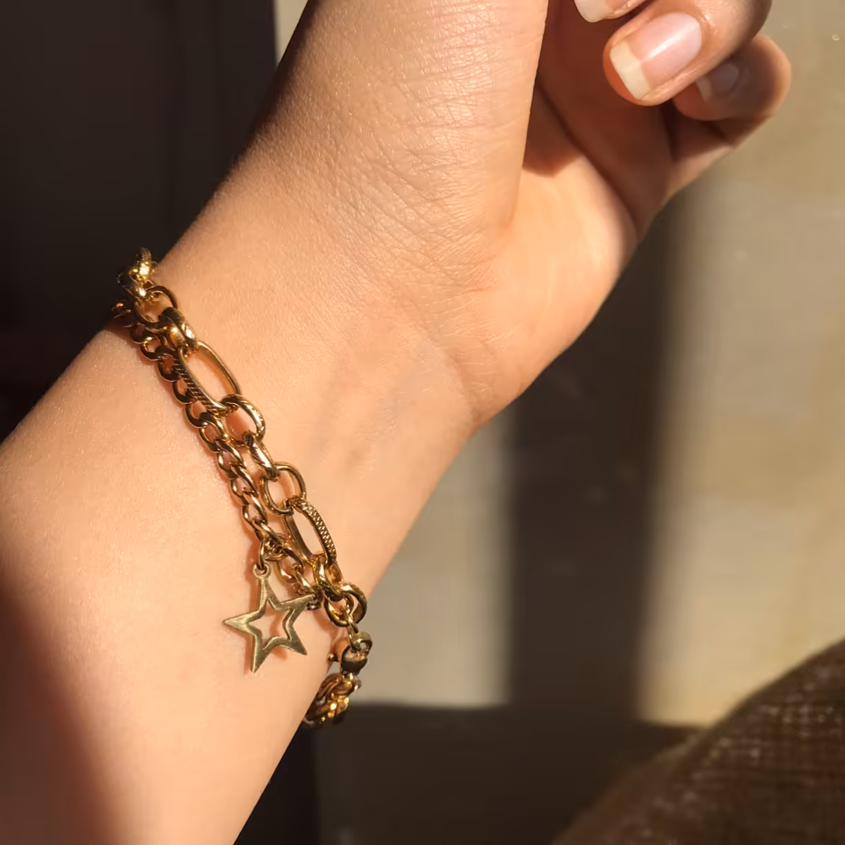 دستبند استیل رنگ ثابت زنجیر کارتیر و تیغانی