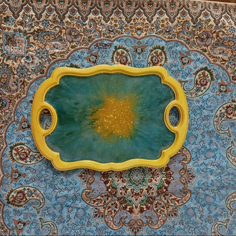 سینی چوبی و رزینی طرح سه بعدی آبی و طلایی مناسب برای پذیرایی ضد آب و دارای مقاومت حرارتی حدود 70 درجه سانتی گراد