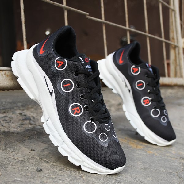 کفش ورزشی مردانه نایک Nike سایز  41  سبک رنگ مشکی قرمز