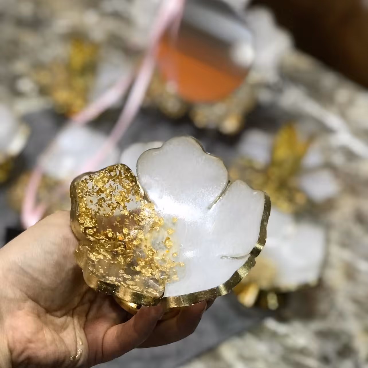 پیاله هفتسین یا اجیل خوری