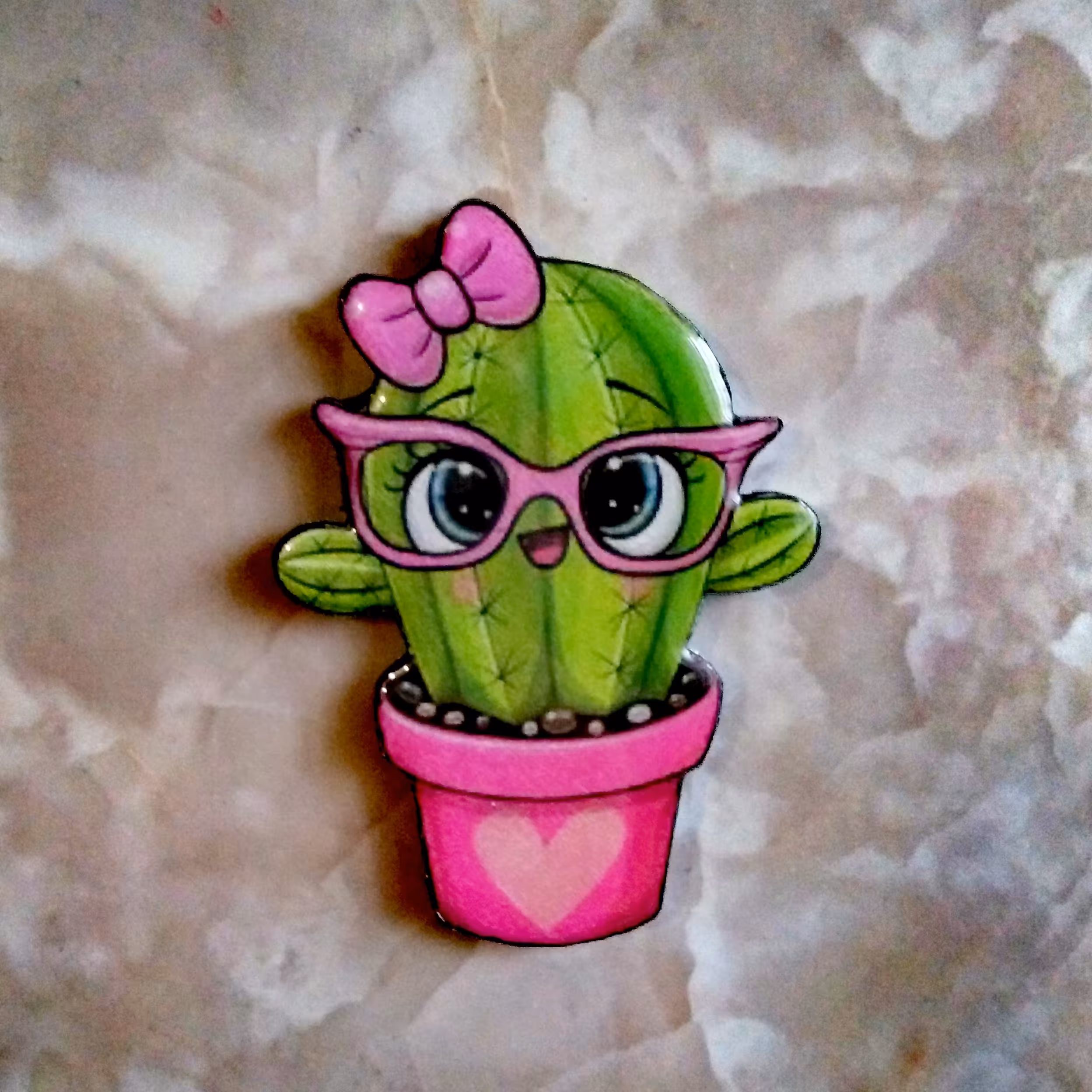 مگنت یخچالی ساخته شده با چوب و رزین طرح کاکتوس فانتزی کد 1033