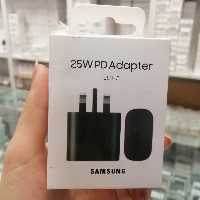 آداپتور 25 وات سه پین های کپی پورت تایپ سی رنگ مشکی ارسال رایگان به سراسر ایران 