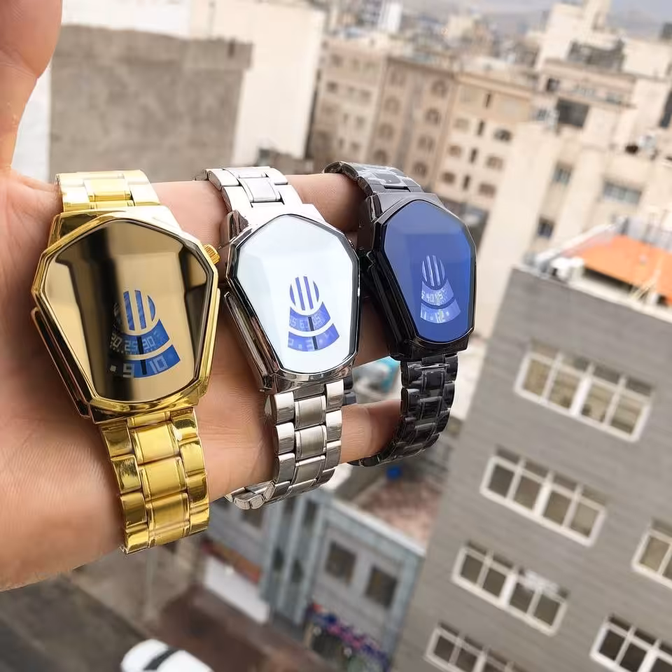 ساعت والار مردانه مدل کنتوری صفحه آینه ای بند استیل 