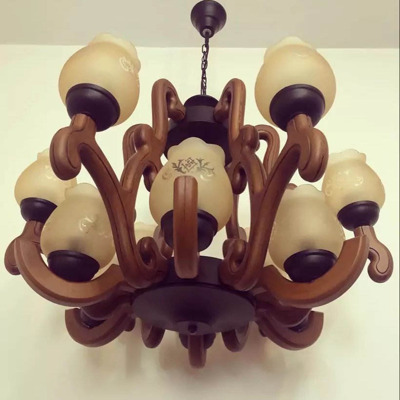 لوستر 12 شاخه چوبی