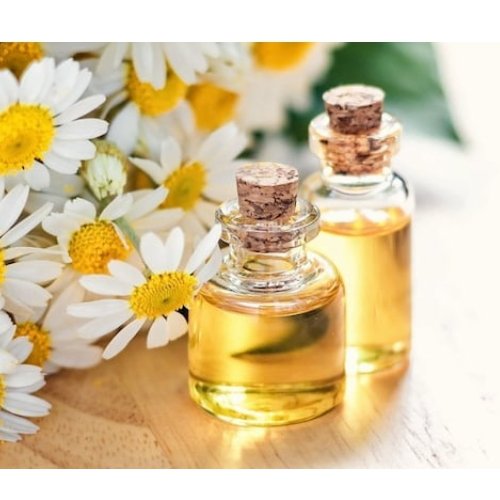 بابونه روغن بابونه مرطوب کننده وابرسان موی سر و نرم کننده پوست