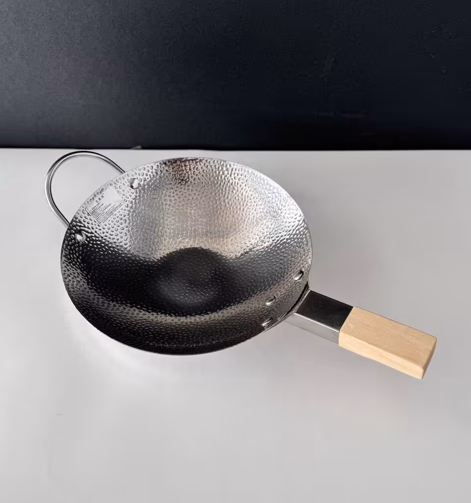 ماهیتابه نقره ای دسته دار