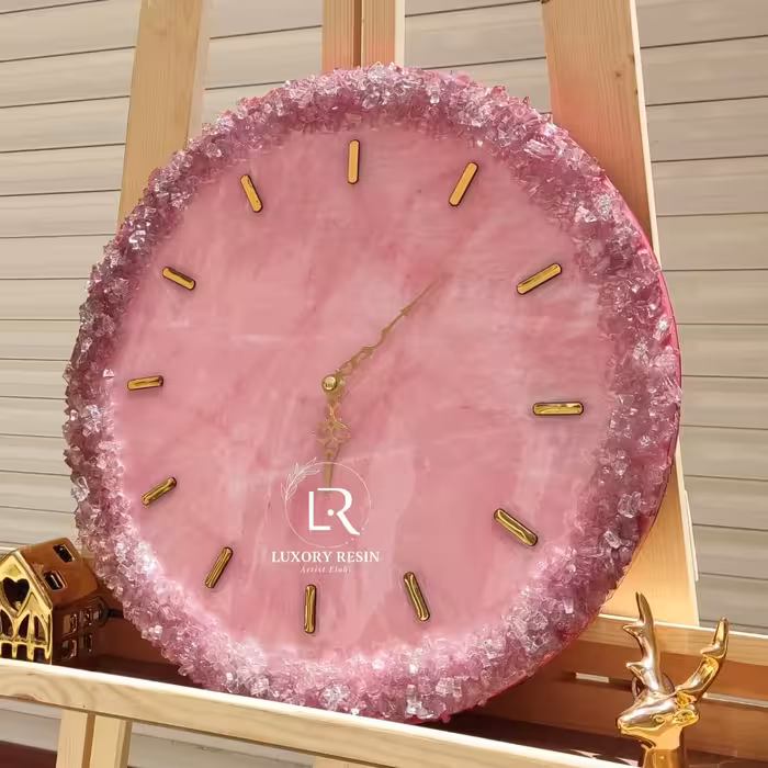 ساعت دیواری رزین ساعت صورتی کریستال ژئود موتور ساعت آرام گرد عقربه طلایی