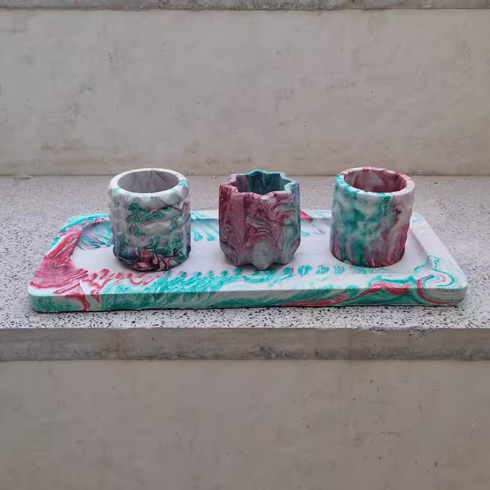 مجموعه چهار تایی گلدان و سینی طرح ابرو باد (قرمز و سبز)
