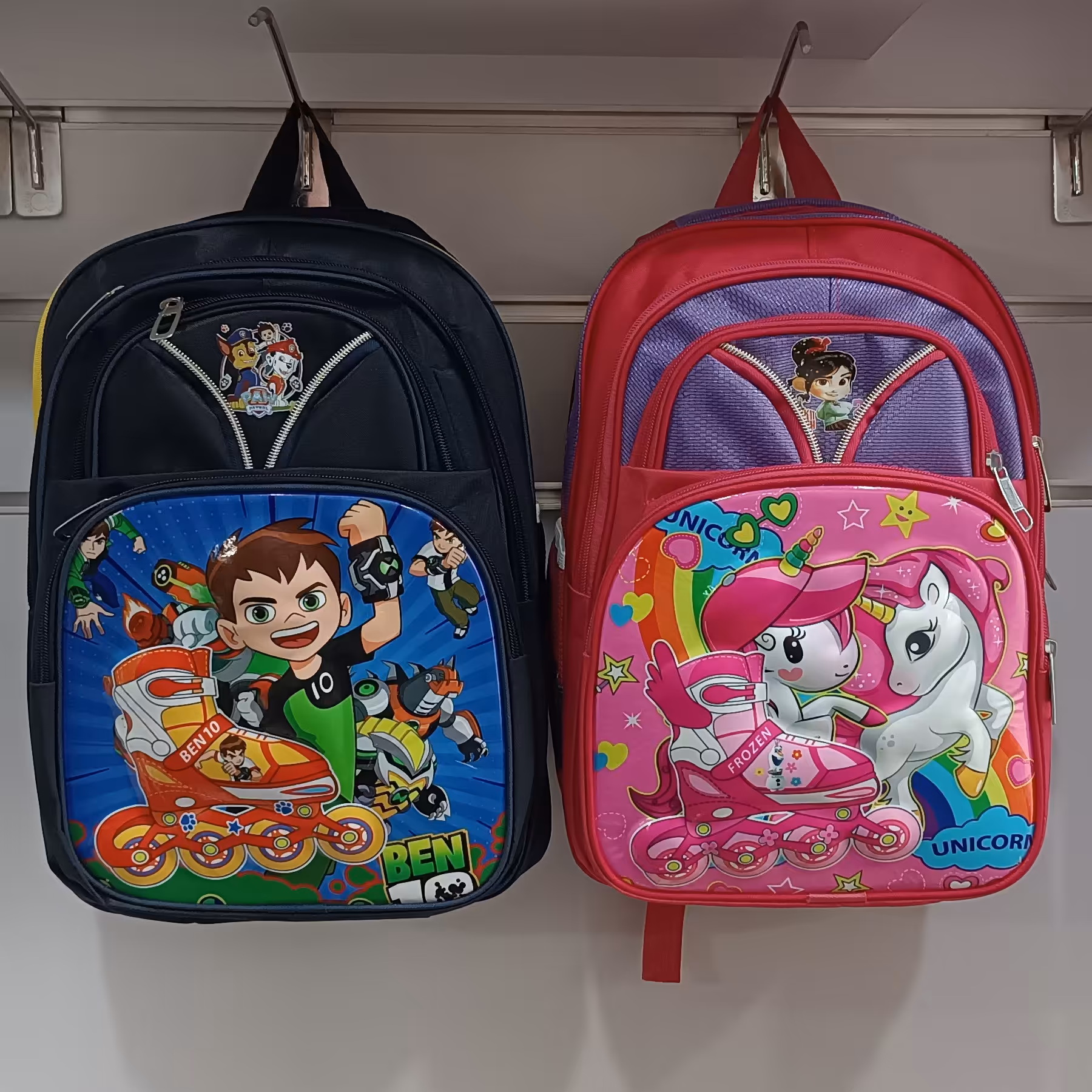 کیف کوله دبستانی طرح برجسته