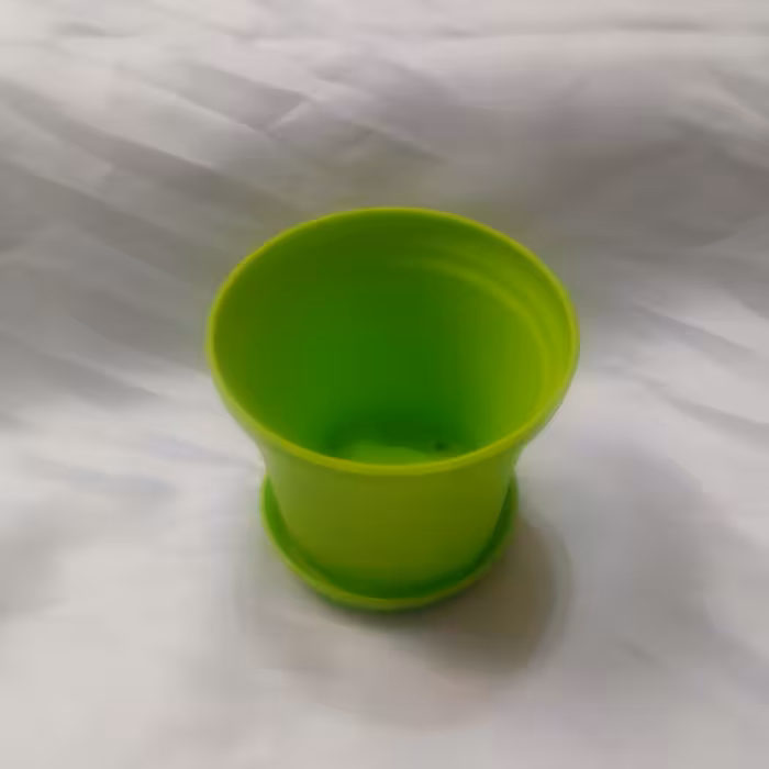 گلدان پلاستیکی سبز سایز 8 به همراه زیرگلدانی