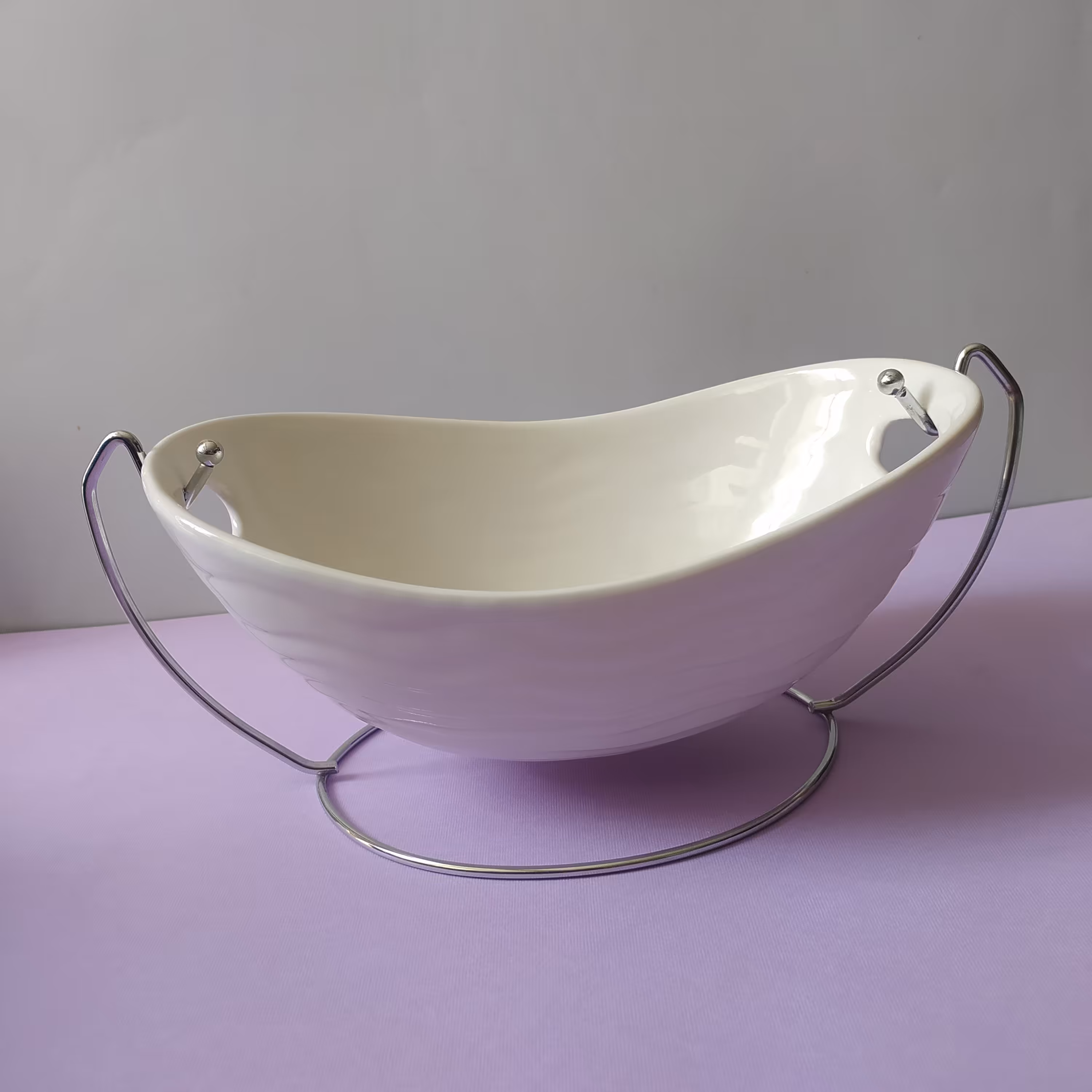 کشکول سرامیکی با پایه فلزی برای سرو غذا و سالاد سر سفره سایز 28 در 18 ارسال رایگان