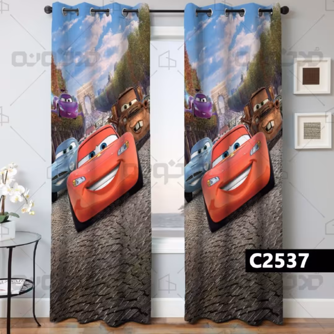 پرده اتاق کودک پسرونه چاپی طرح مک کوئین  (پس کرایه)