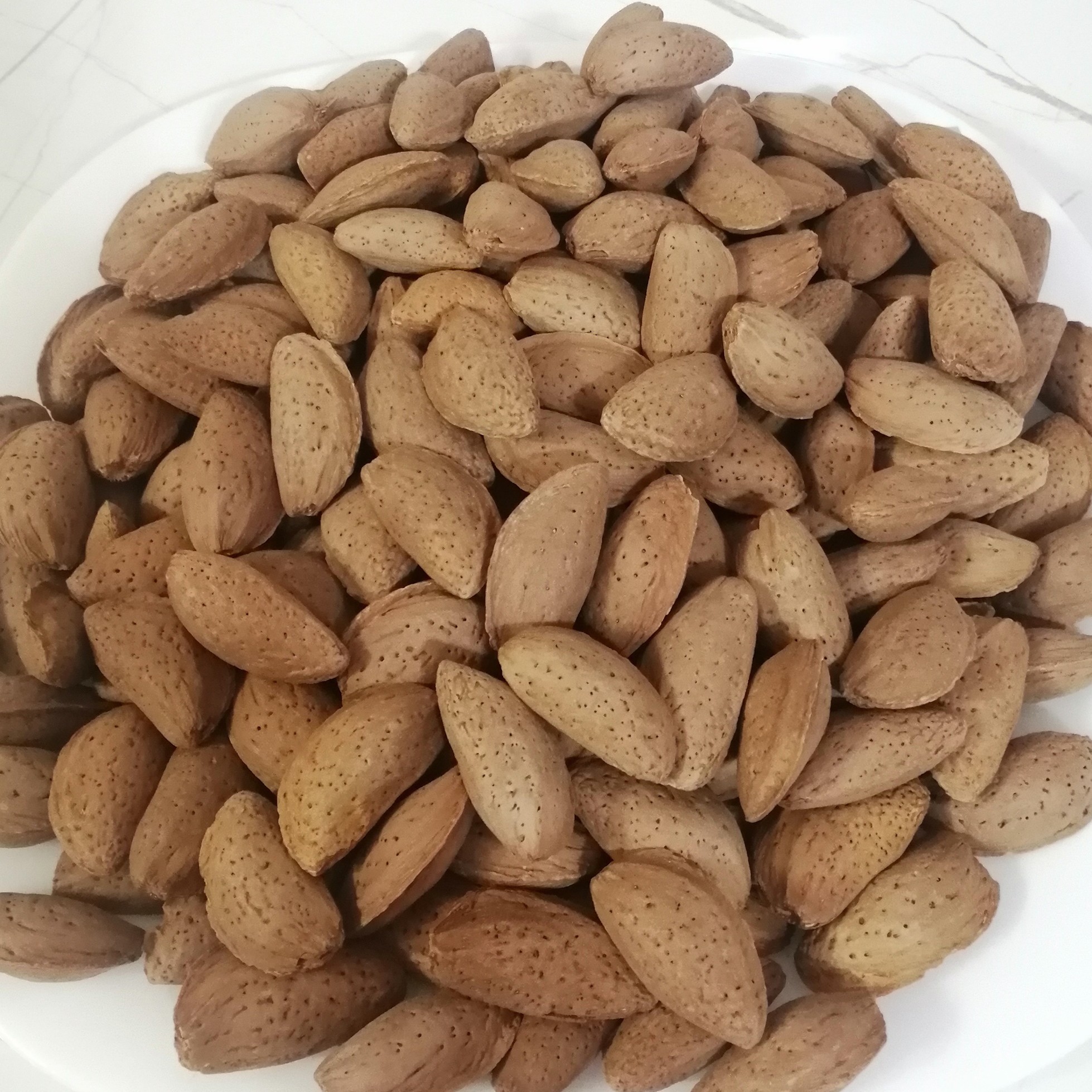 بادام مامایی یک کیلویی