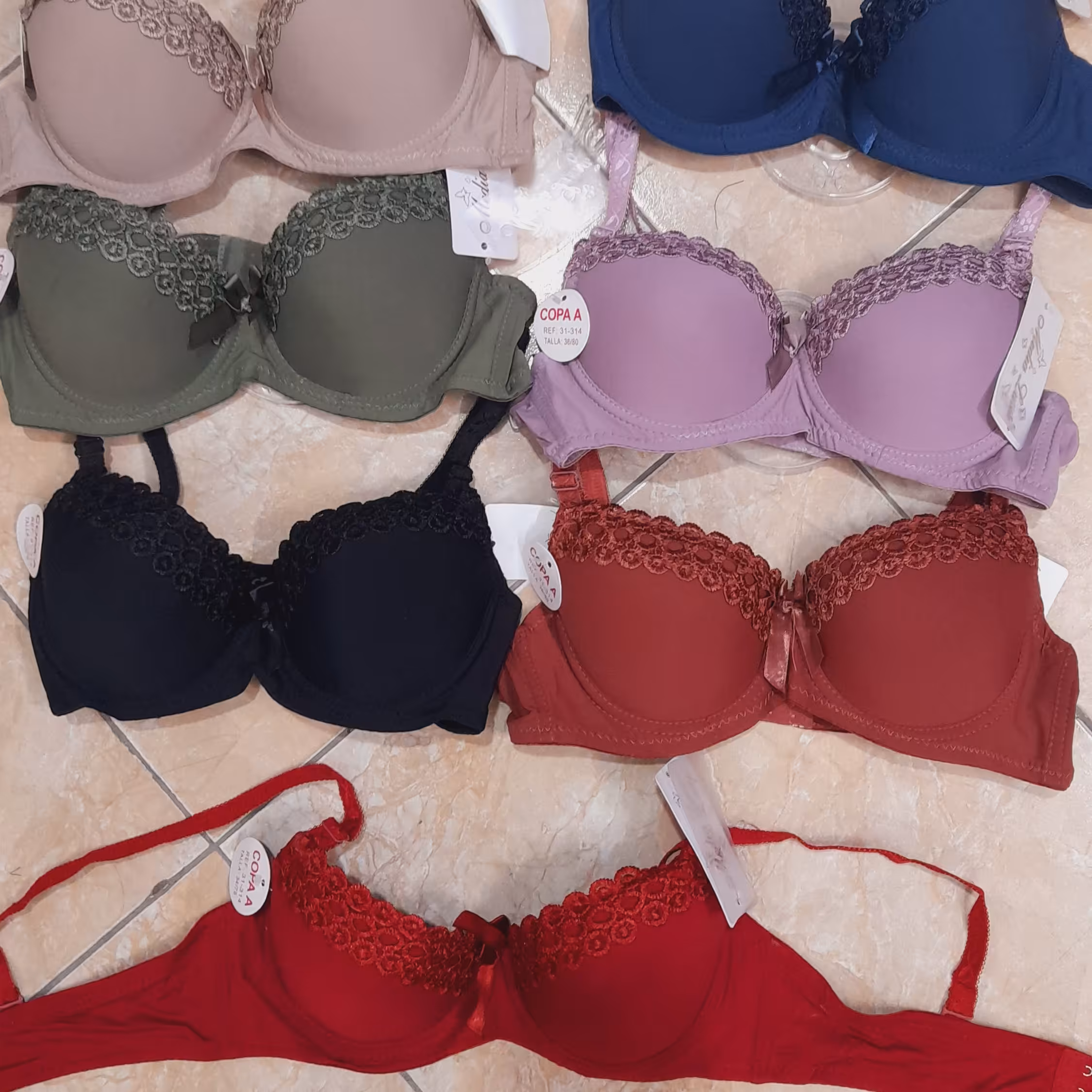 سوتین اسفنجی فنردار شیک رنگی