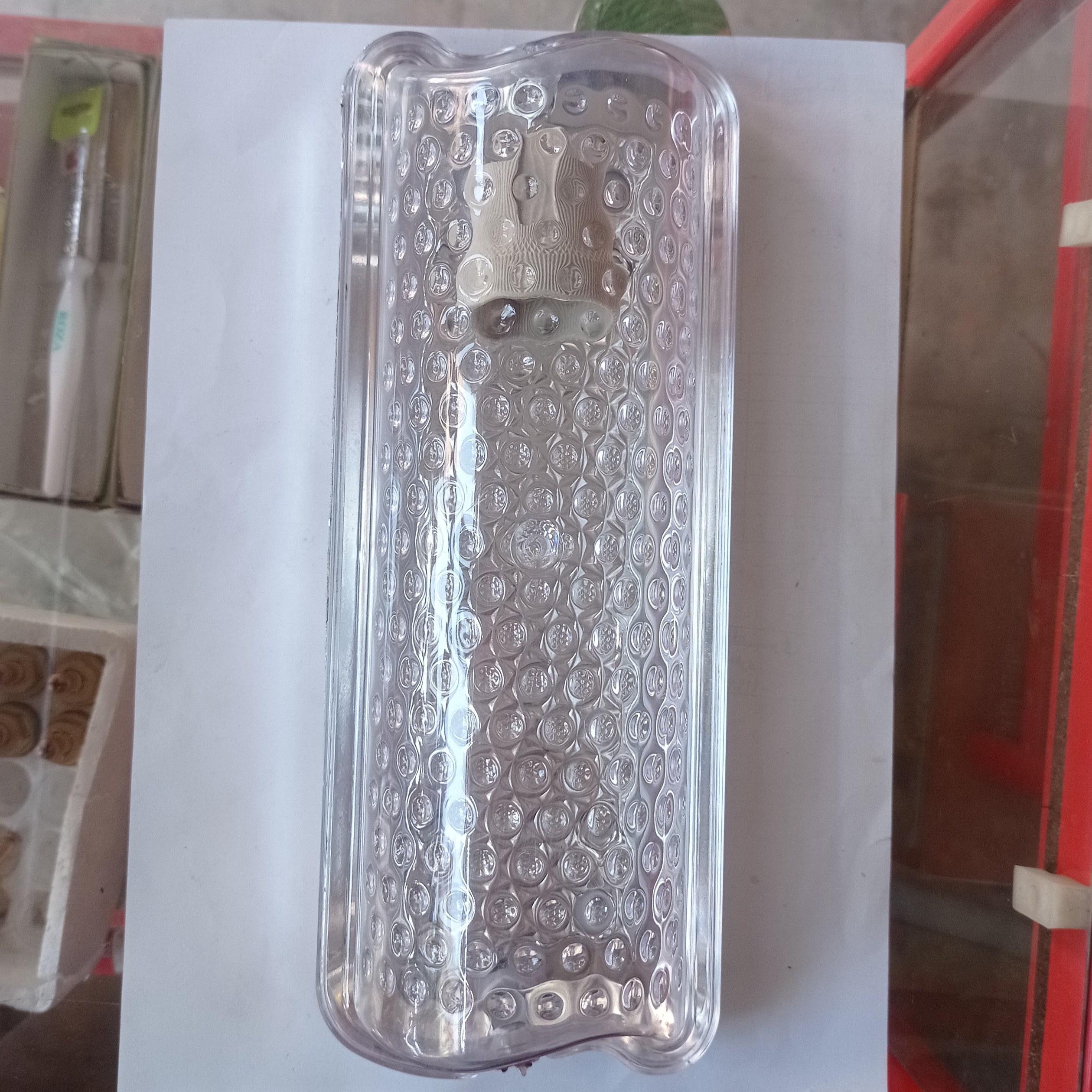 چراغ دیواری