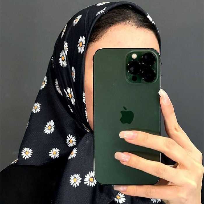 باندانا یا مینی اسکارف نخی طرح گل بابونه زمینه مشکی ارسال رایگان 