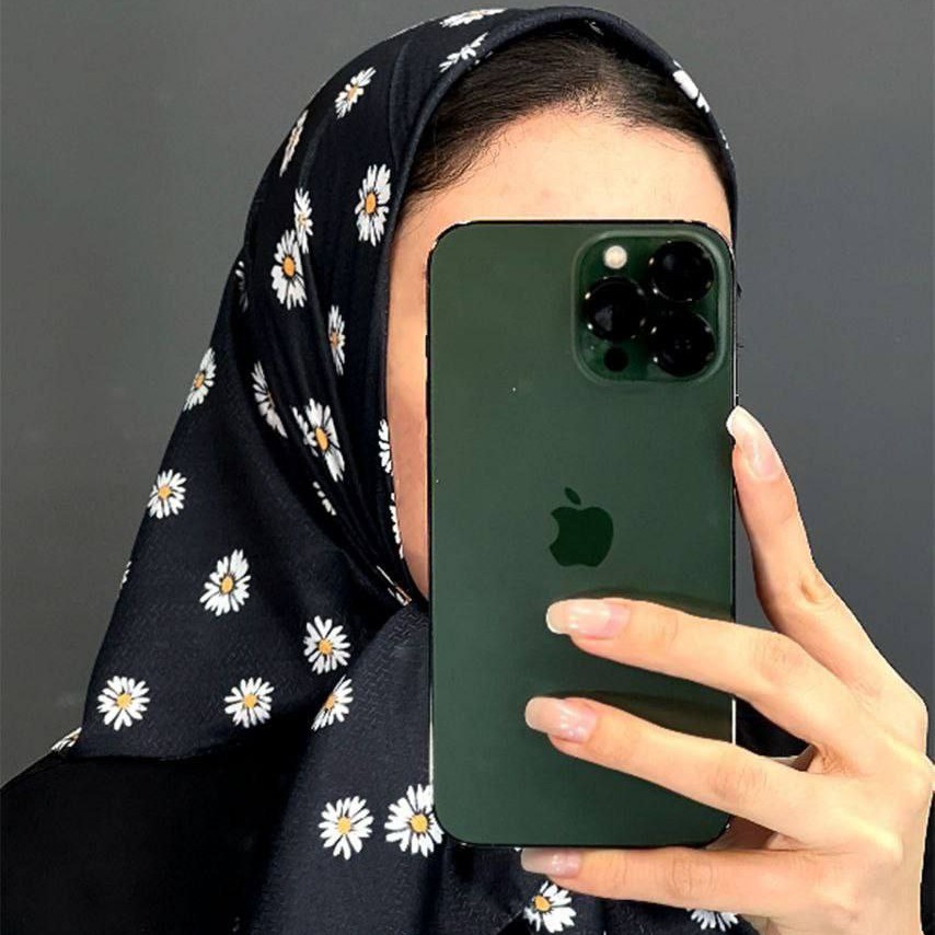 باندانا یا مینی اسکارف نخی طرح گل بابونه زمینه مشکی ارسال رایگان 