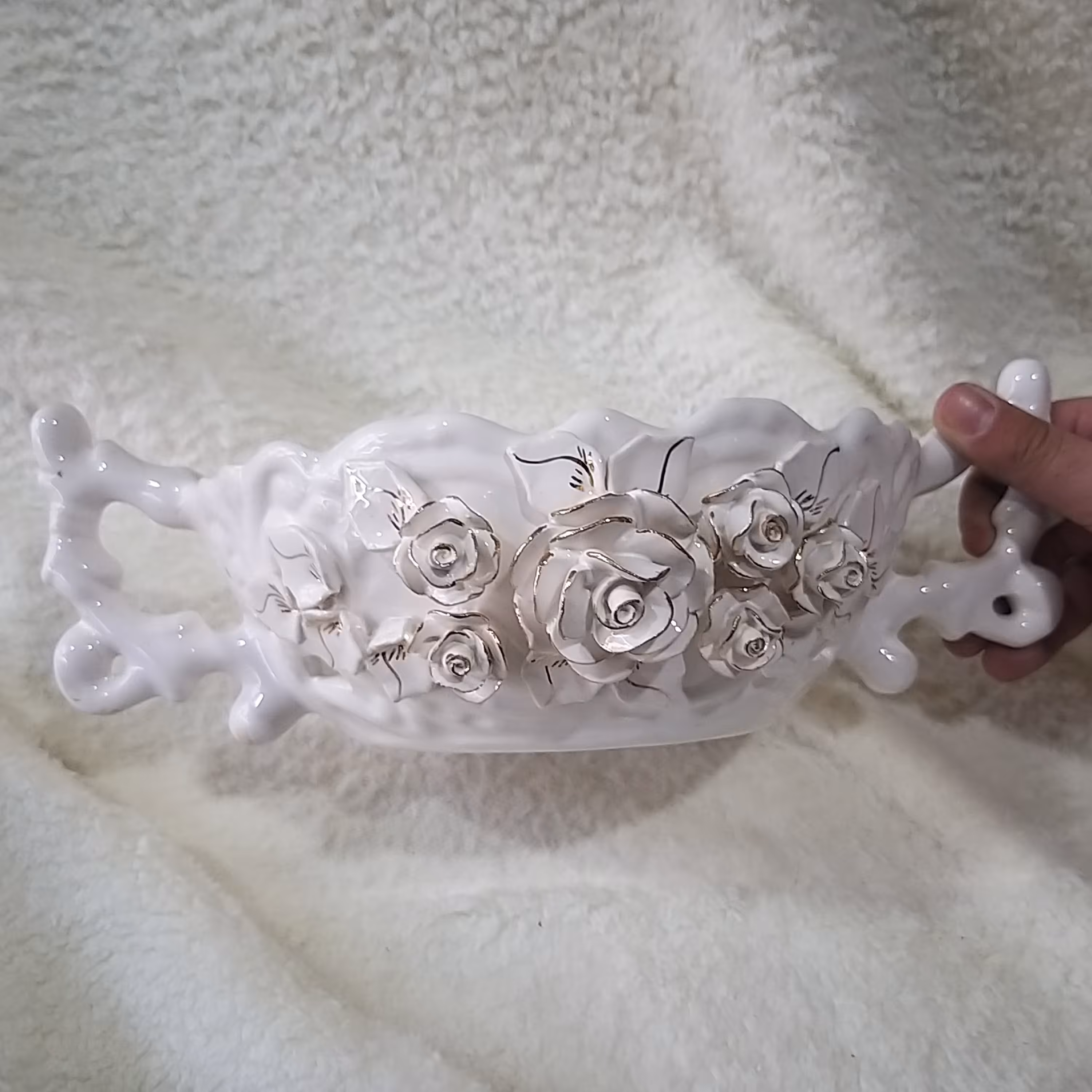 شکلات خوری سرامیکی گل برجسته مدل کشکول 