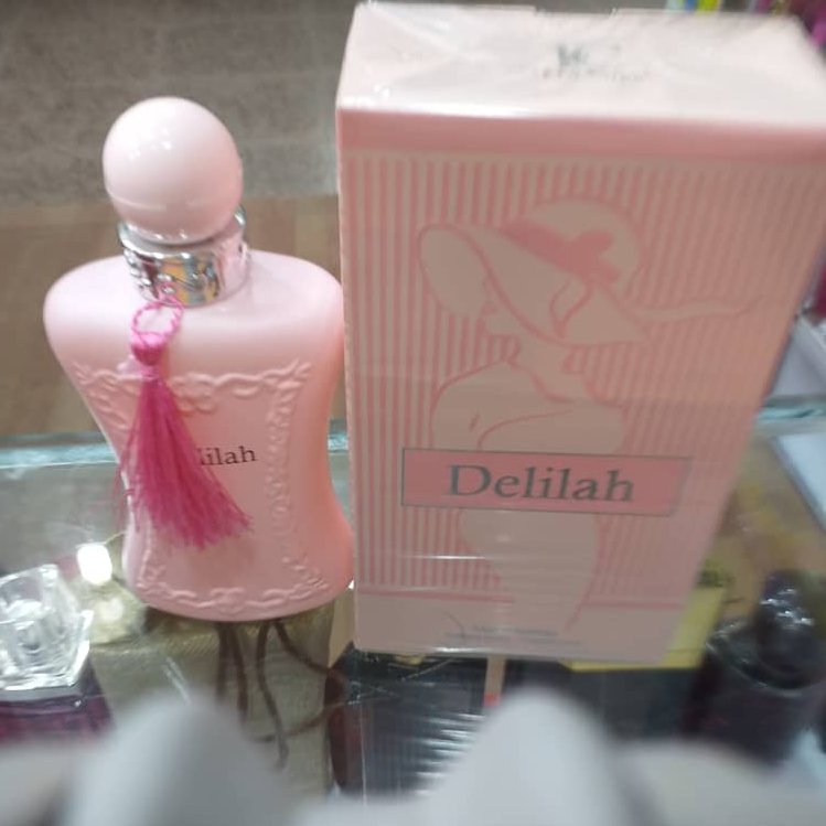 ادکلن مارلی دلینا اماراتی