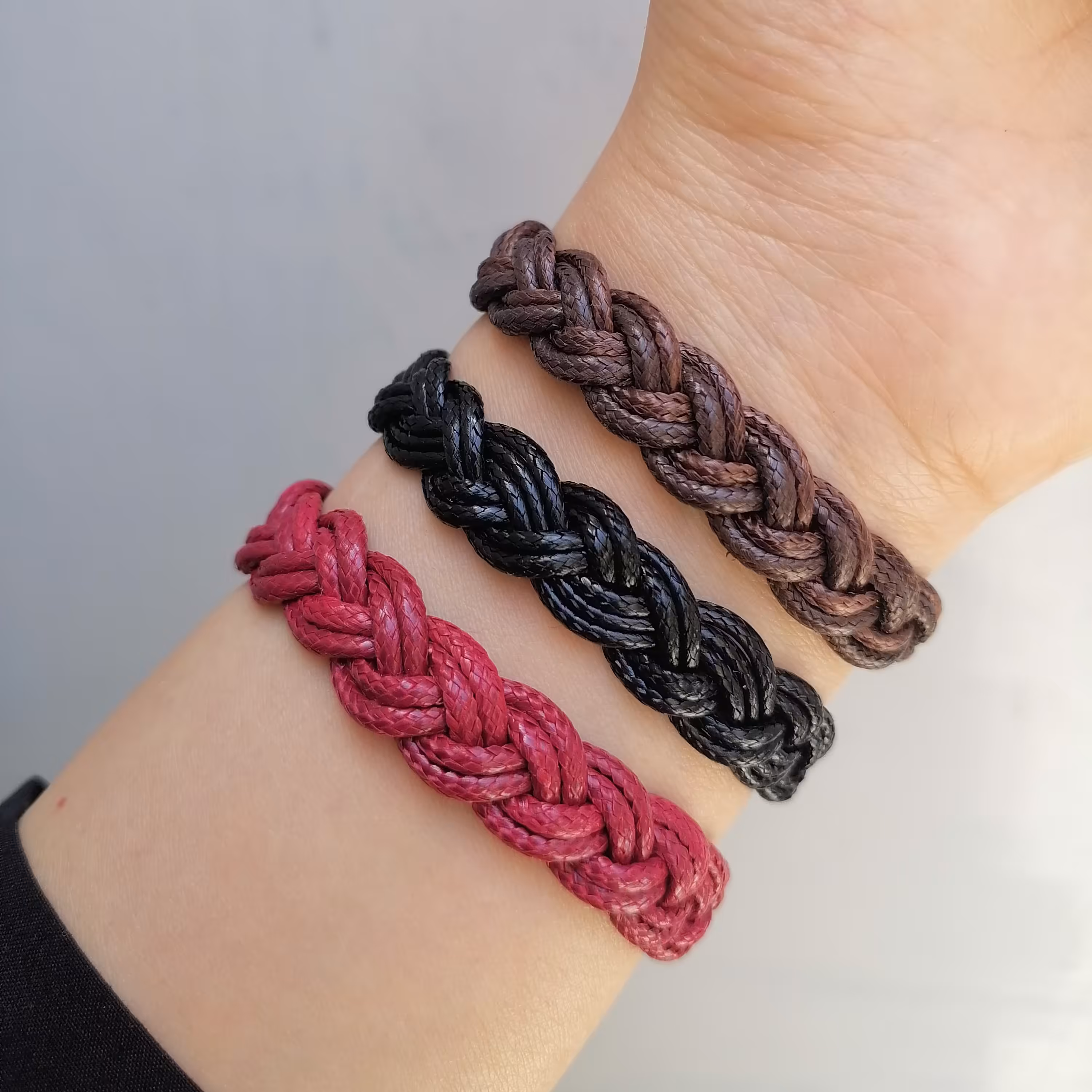 دستبند چرم اسپرت زنانه مردانه