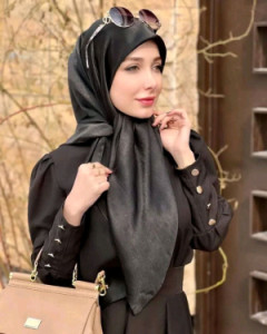 روسری مشکی واکسی قواره 100 مجلسی براق