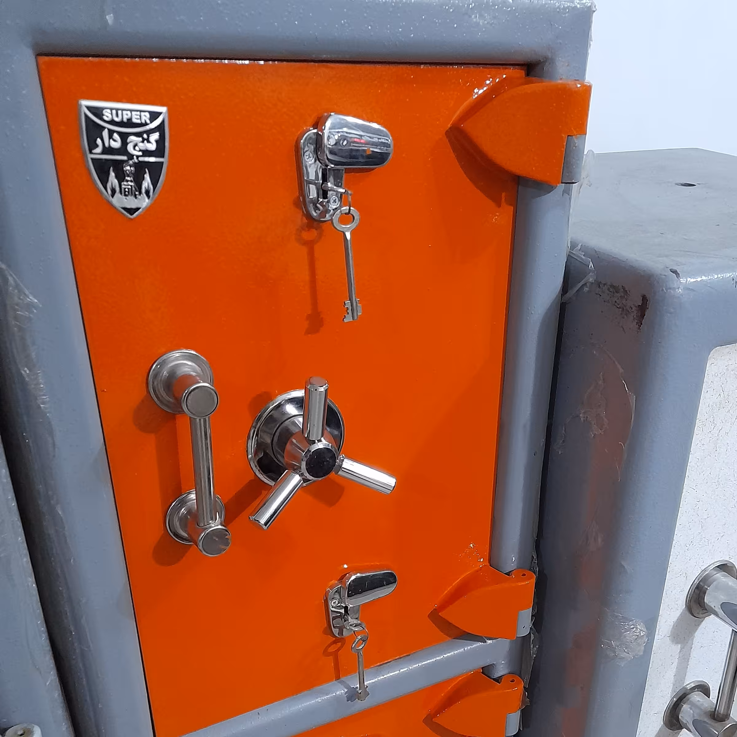 گاوصندوق 350dkk ضدسرقت گنج دار