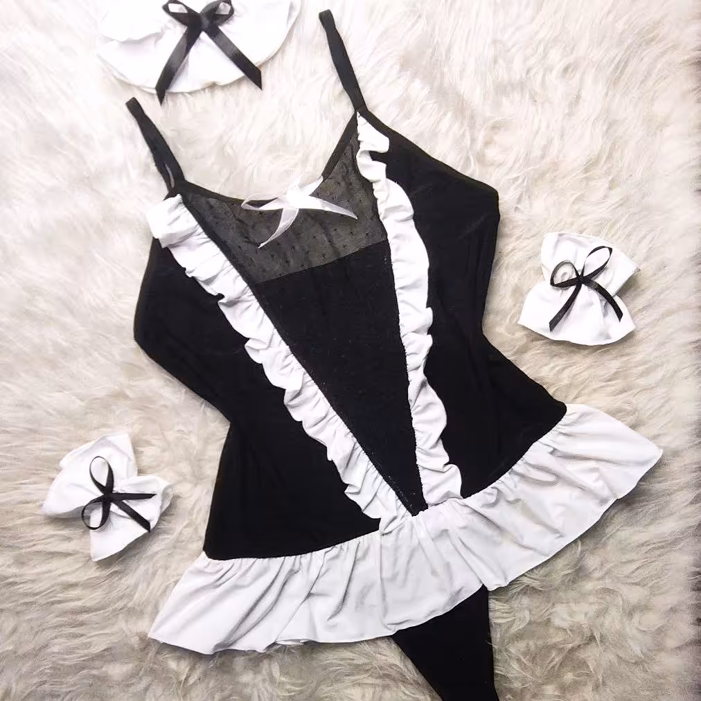 کاستوم خدمتکاری سه تیکه متفاوت  کد 055