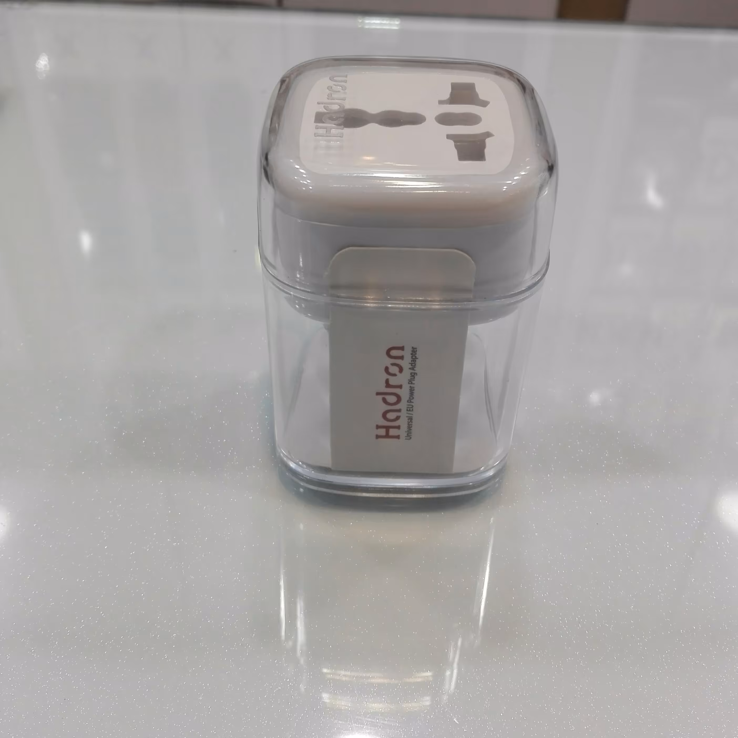 تبدیل سه به دو هادرون